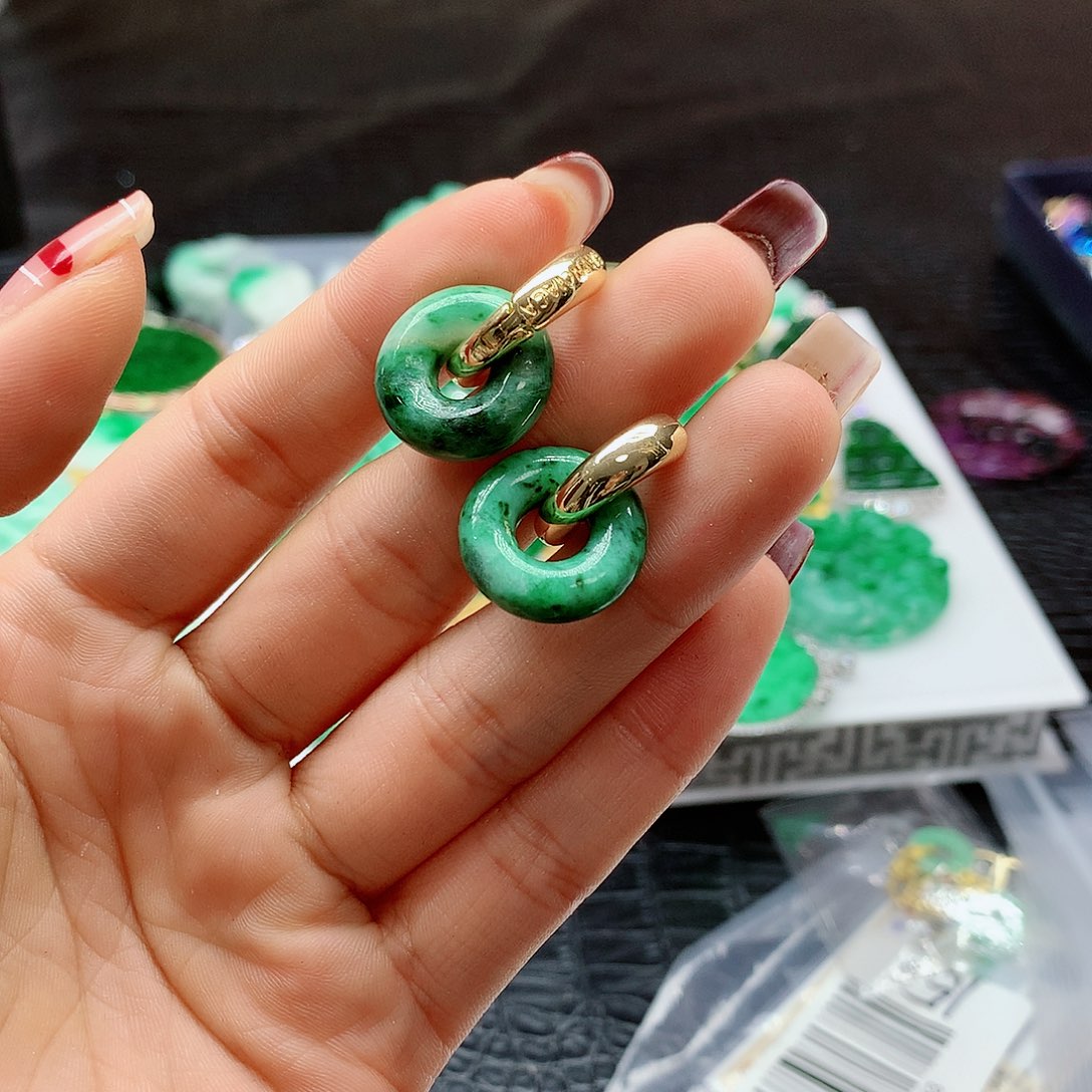 【闪购商品】翡翠耳饰未镶嵌，