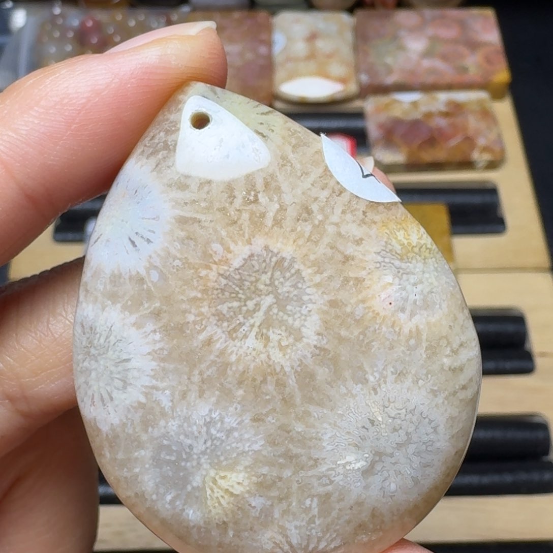 硅化玉玉透大花未镶嵌