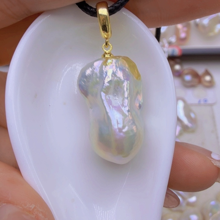 未镶嵌颈饰淡水珍珠