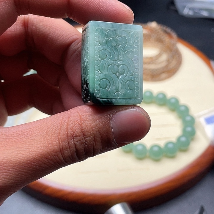 定制翡翠未镶嵌清*_3/1吊坠