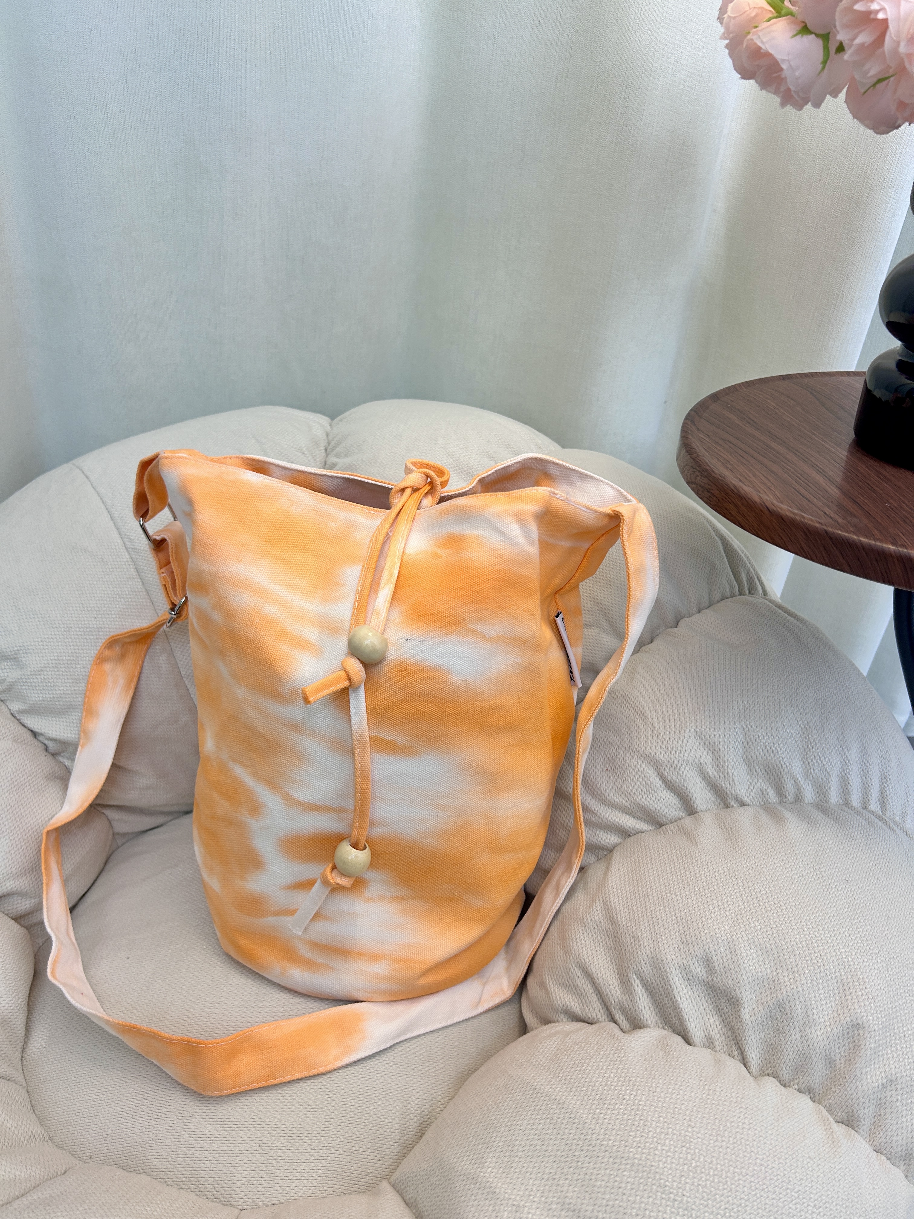 水桶包斜挎款休闲布包抽绳可调节单肩包款式小众时尚