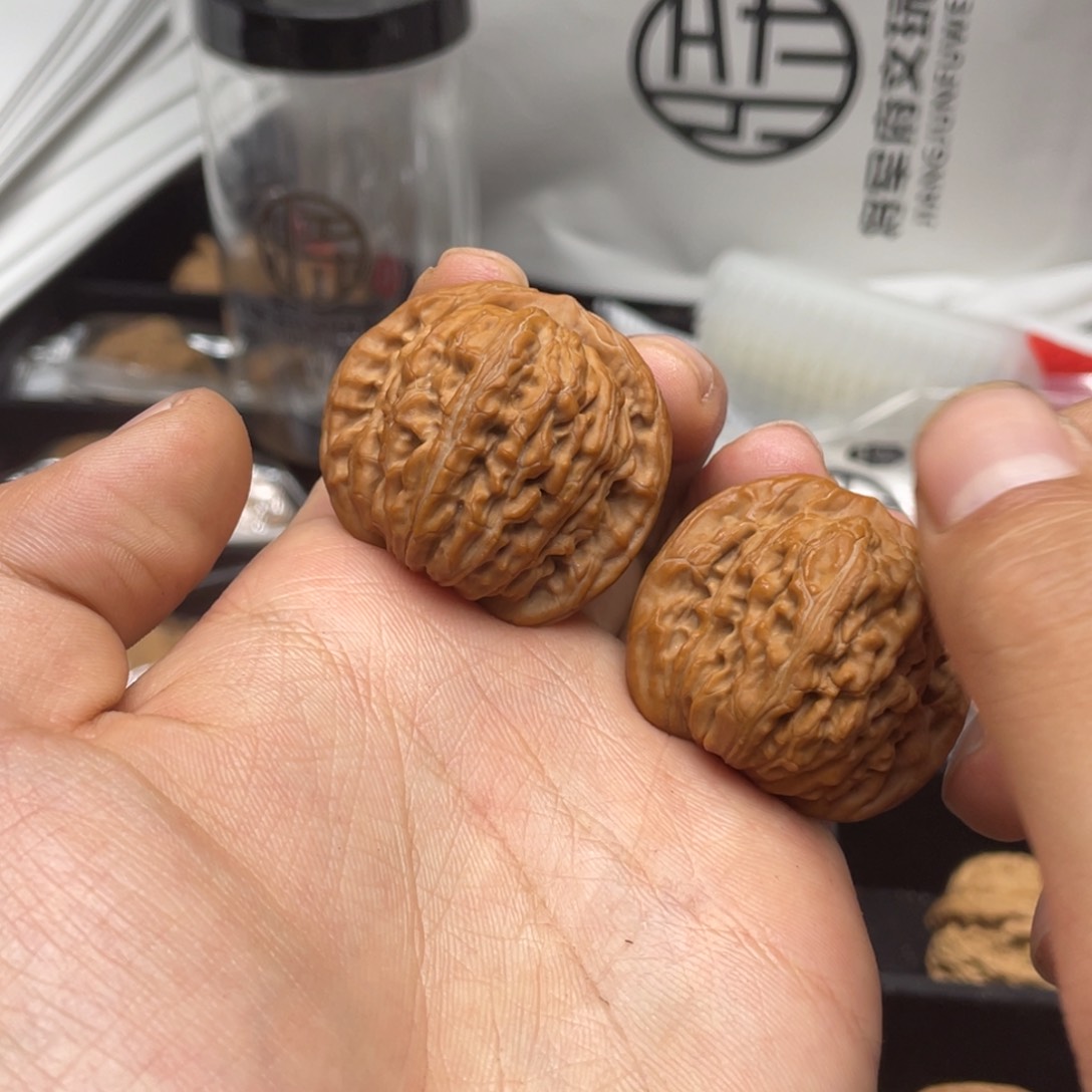 文玩核桃把件汉高楼 230