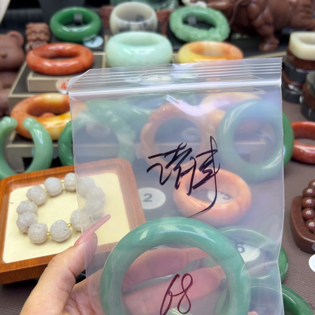 未镶嵌手镯石英岩玉诸**意