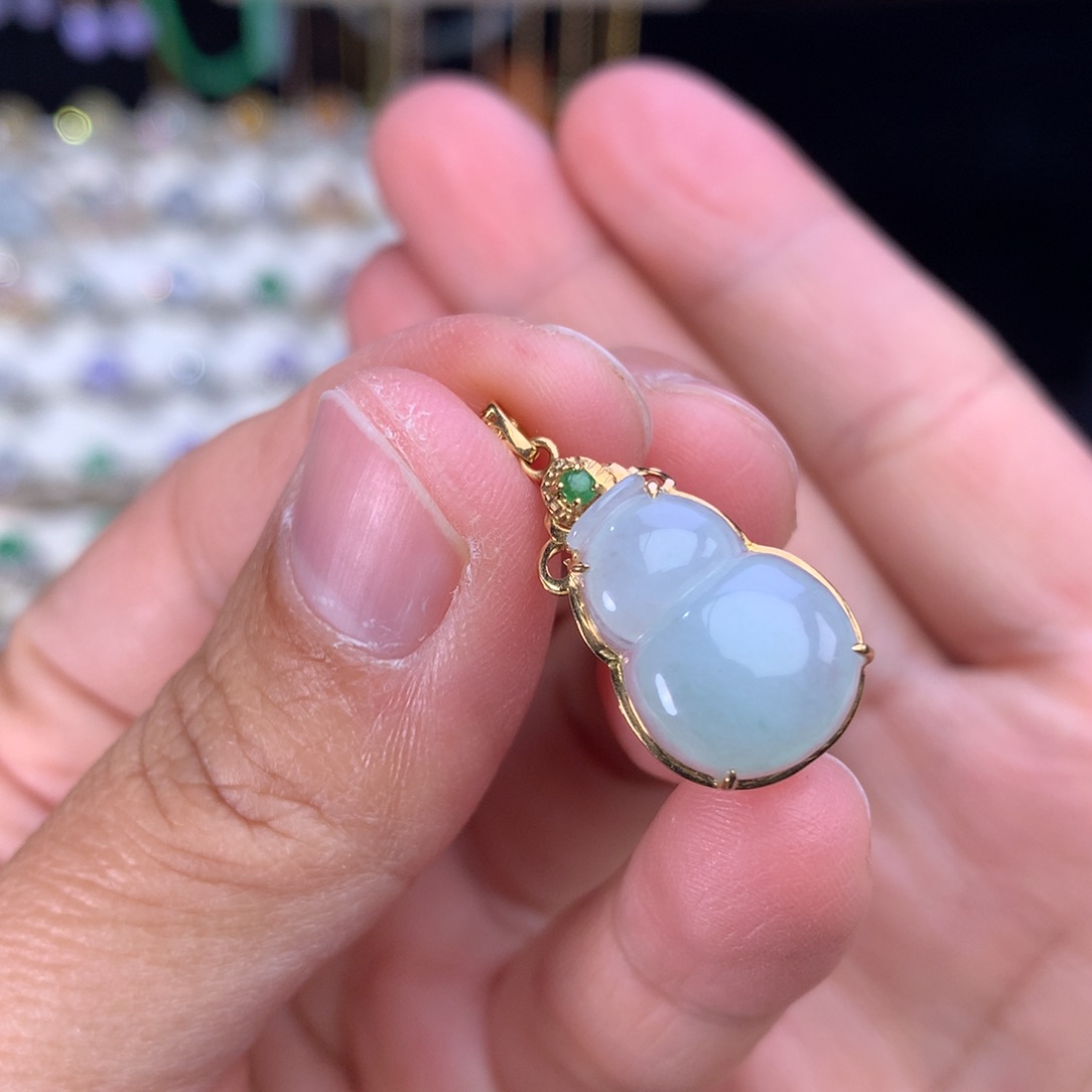 翡翠吊坠(不含链)18K金镶嵌