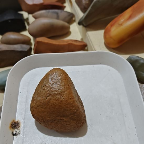 石英质玉（金丝玉）未镶嵌777777777777