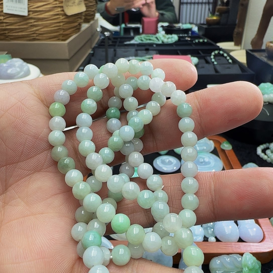 翡翠吊坠(不含链)未镶嵌M****?
