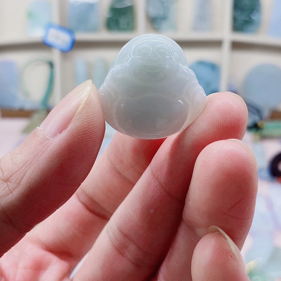 颈饰未镶嵌翡翠天然