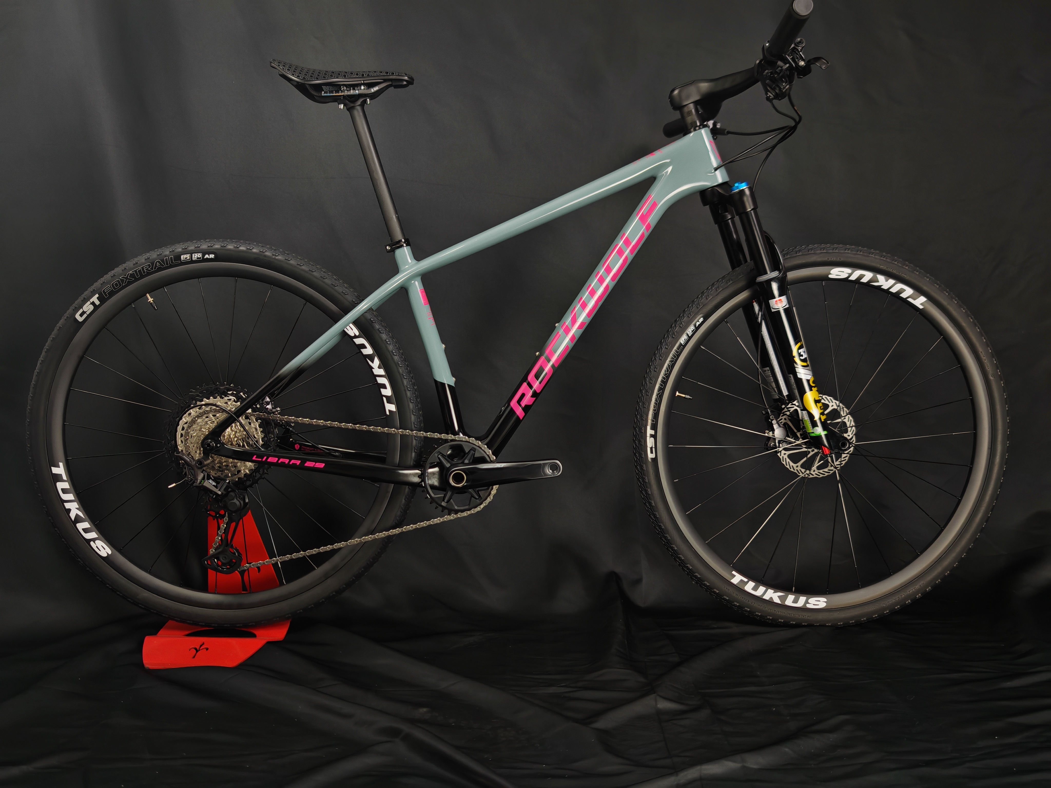 rockwolf摇滚狼利布拉全碳山地车禧玛诺M8100山地车变速自行车