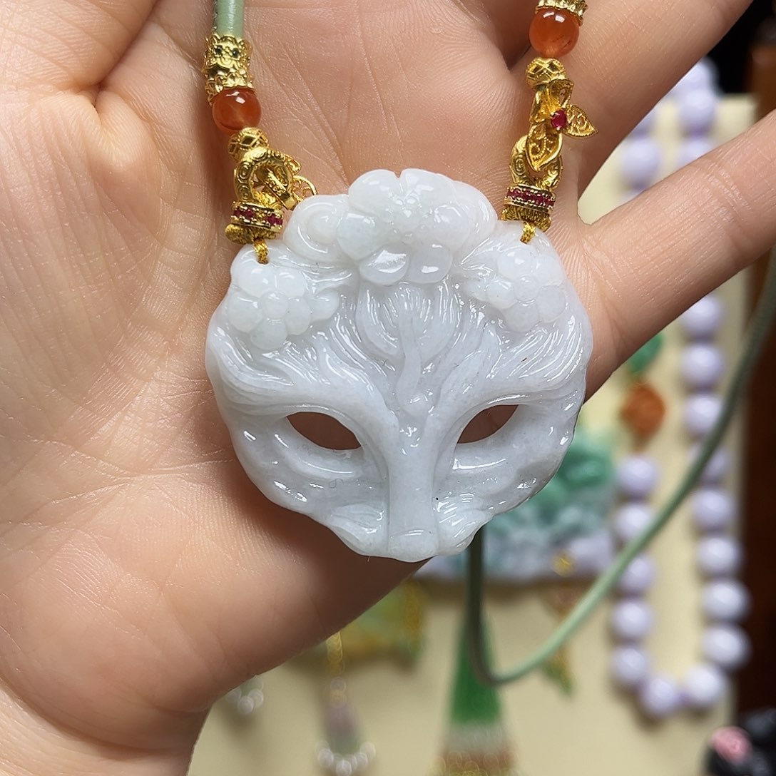 翡翠颈饰未镶嵌天然翡翠