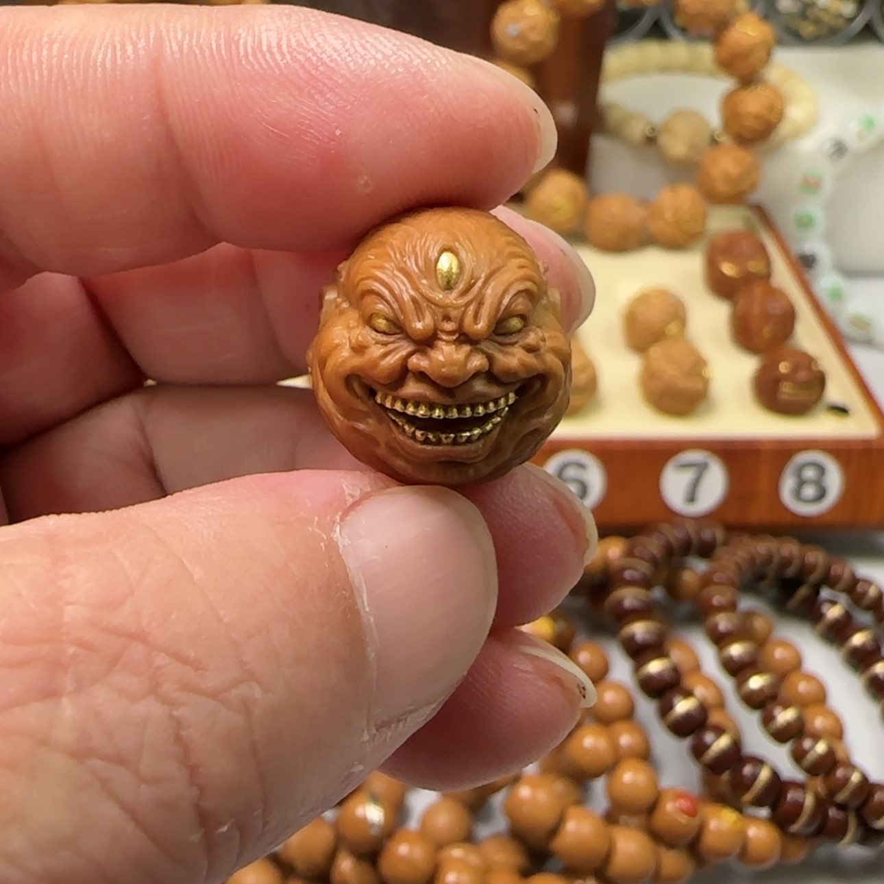 【闪购商品】猴头核桃吊坠恶僧