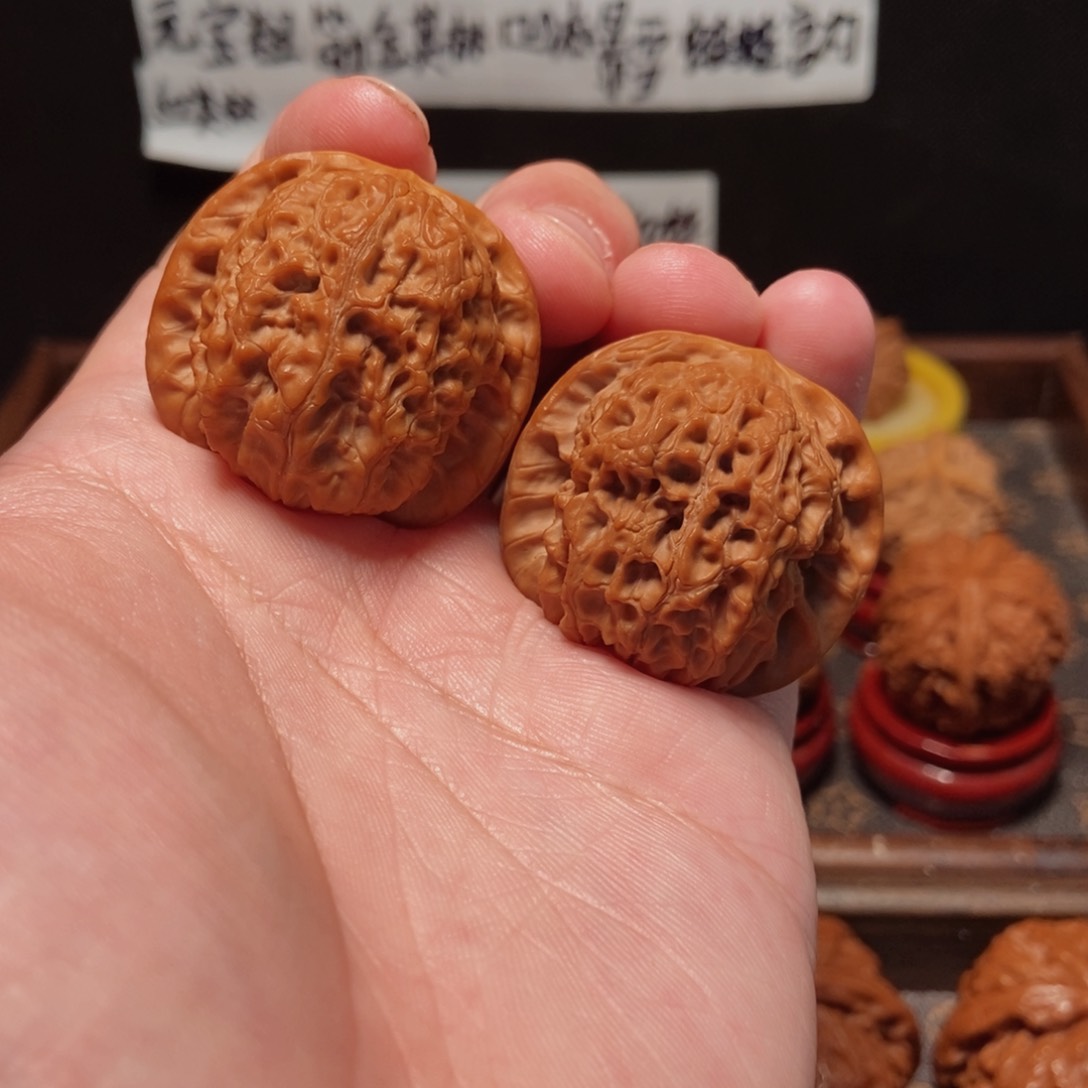 吊坠文玩核桃血麒麟38尺229