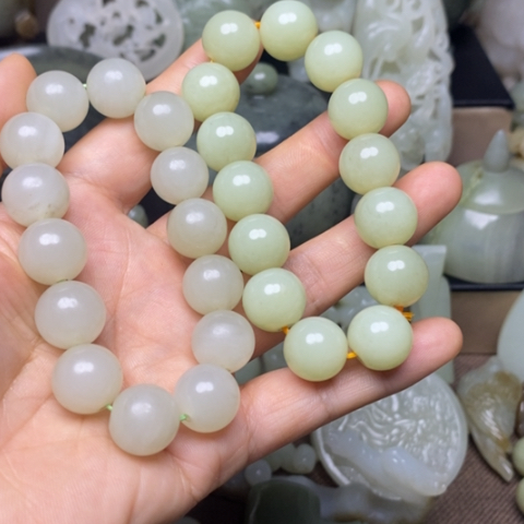 晨***️未镶嵌和田玉把件