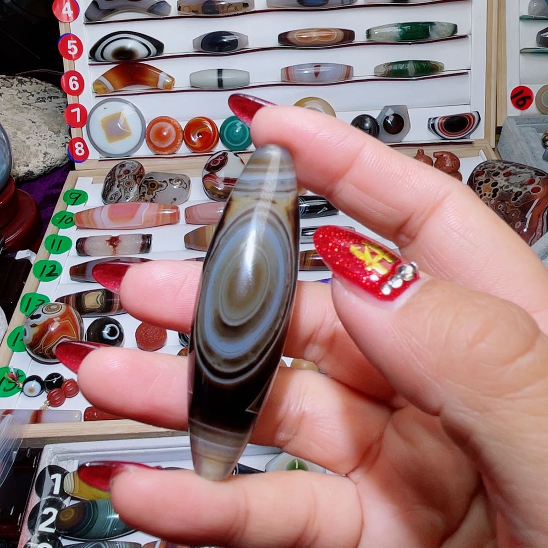 玛瑙/玉髓颈饰未镶嵌