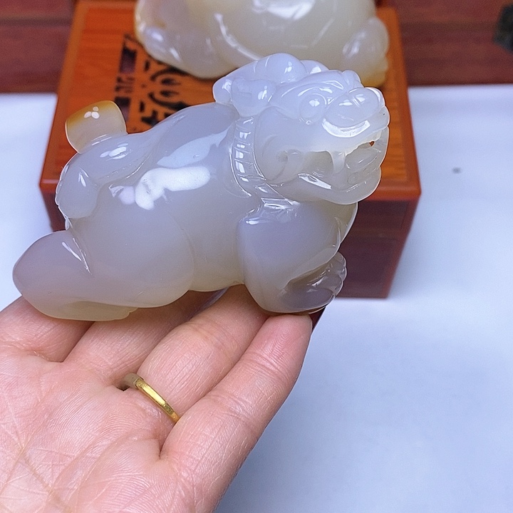 玛瑙/玉髓手把未镶嵌一**爱