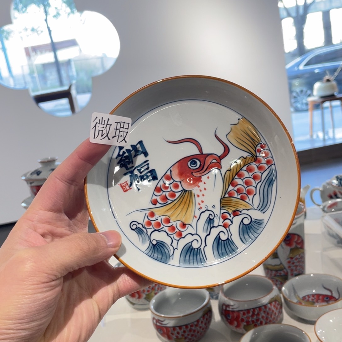 釉下手绘茶具微瑕