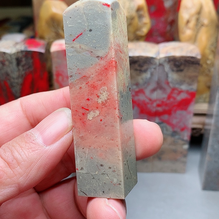 昌化石昌化鸡血石