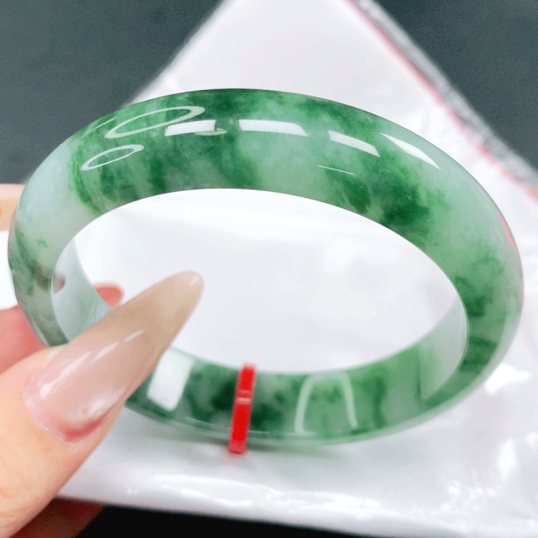 翡翠未镶嵌手镯56