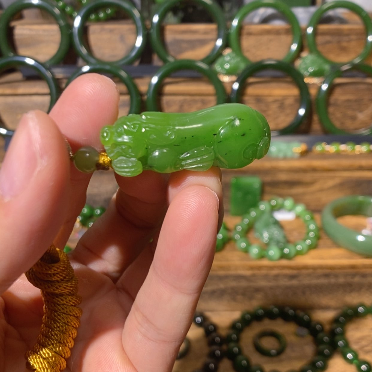 【闪购商品】吊坠(不含链)未镶嵌和田玉乌兰海碧玉貔貅