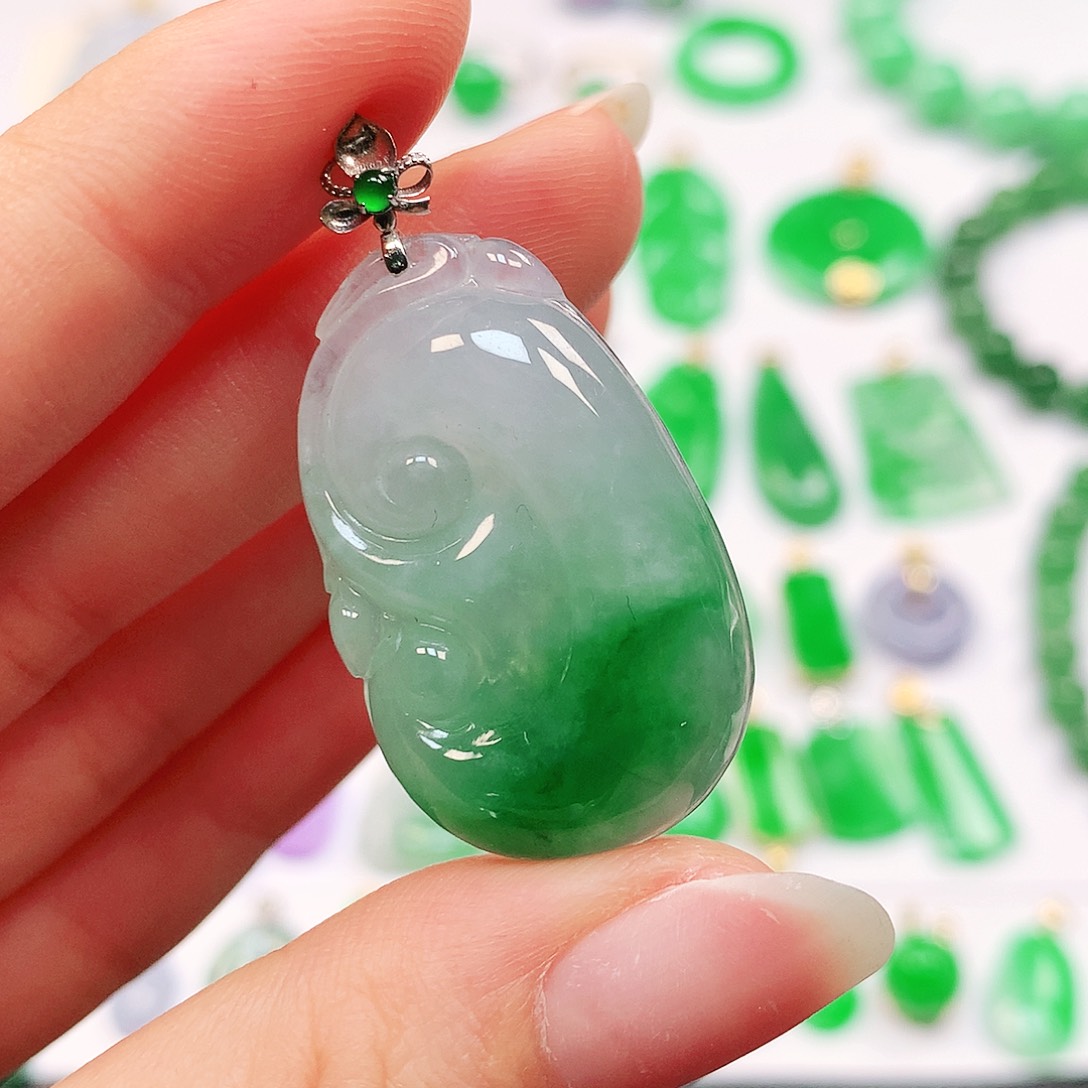 吊坠(不含链)18K金镶嵌翡翠