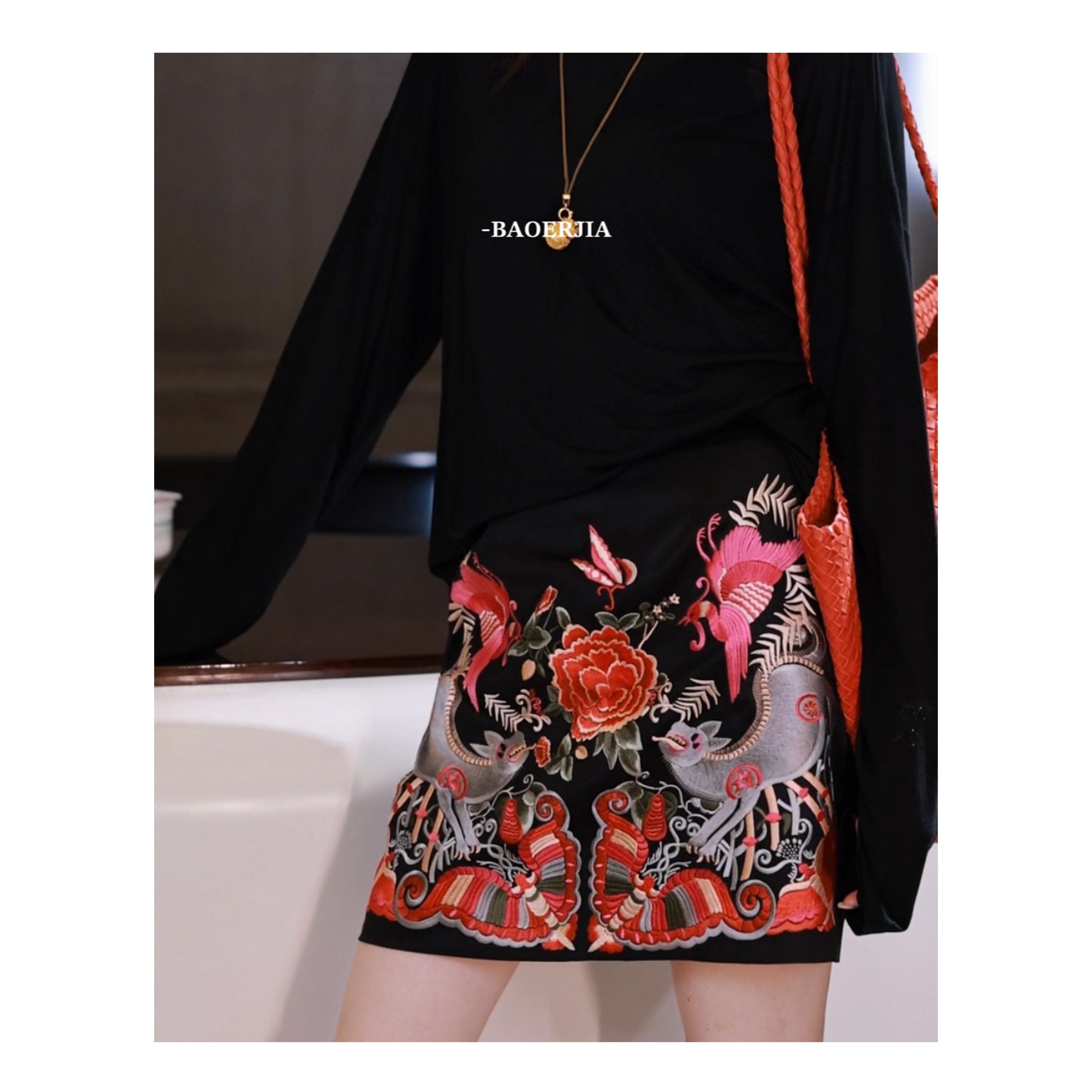 88-【高定裙】宝儿家含幂BD30425103纹样非遗苗绣蝴蝶花典雅短裙