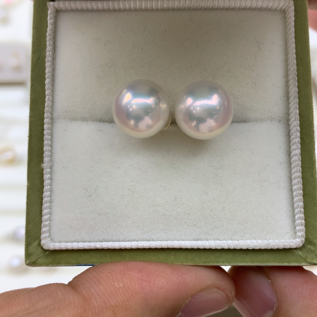 树***M18K金镶嵌淡水珍珠耳饰