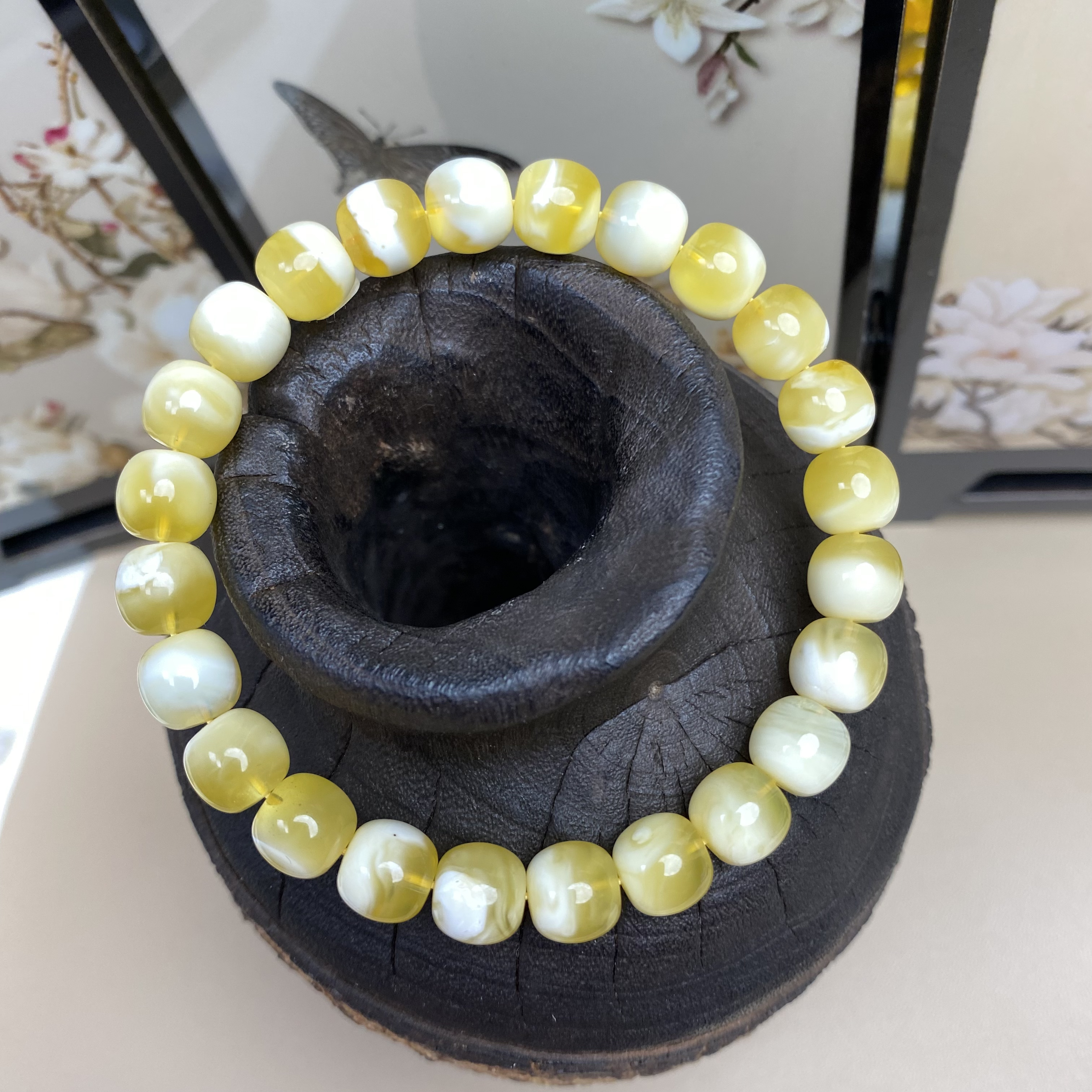 9×8.5毫米10.73克天然俄料金瓷白老型珠虎皮蜜蜡手串溶洞妖花圆珠