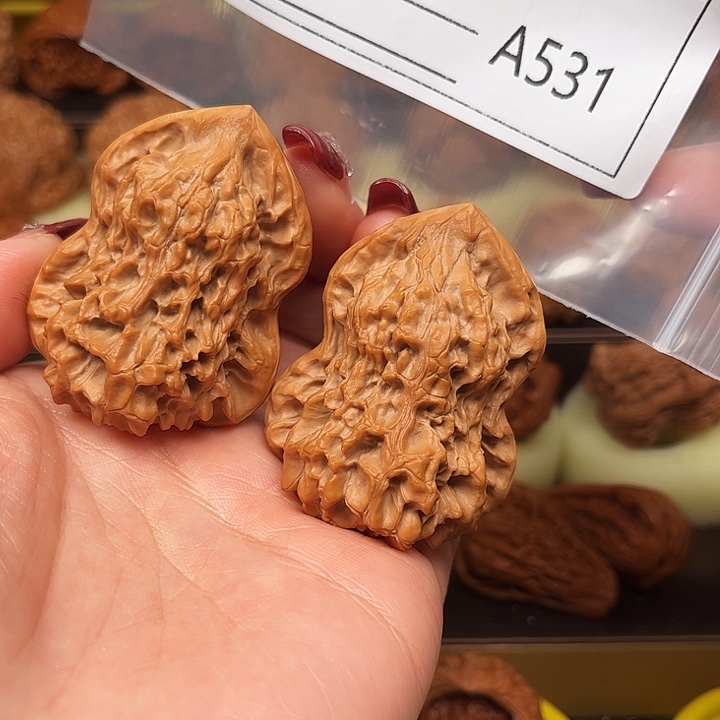 文玩核桃把件t y x y x y