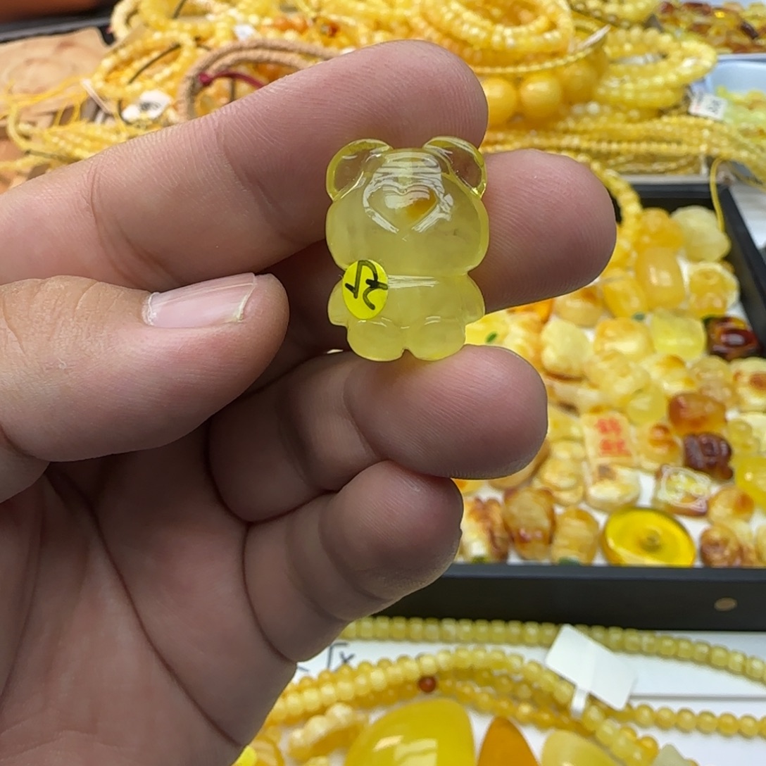 琥珀未镶嵌裸石2.67克