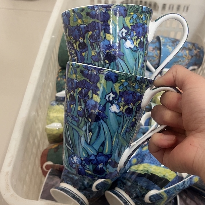 瓷片微瑕骨瓷鸢尾花两个