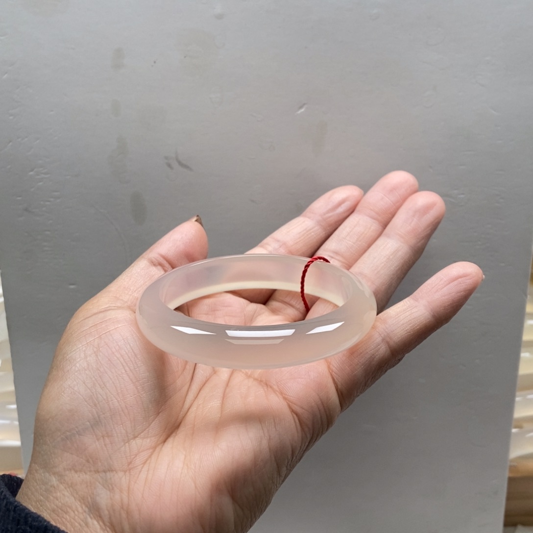 玛瑙/玉髓手镯未镶嵌纹理