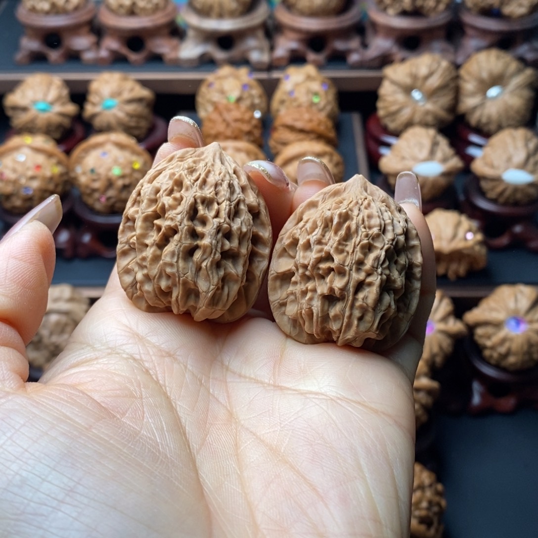 吊坠文玩核桃野生