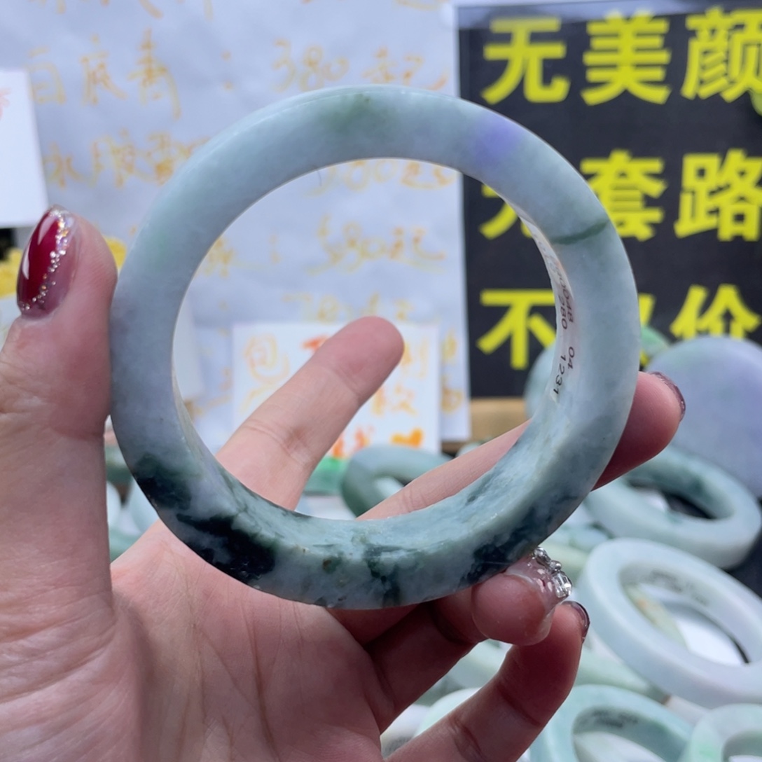 定制翡翠未镶嵌翡翠手镯定制