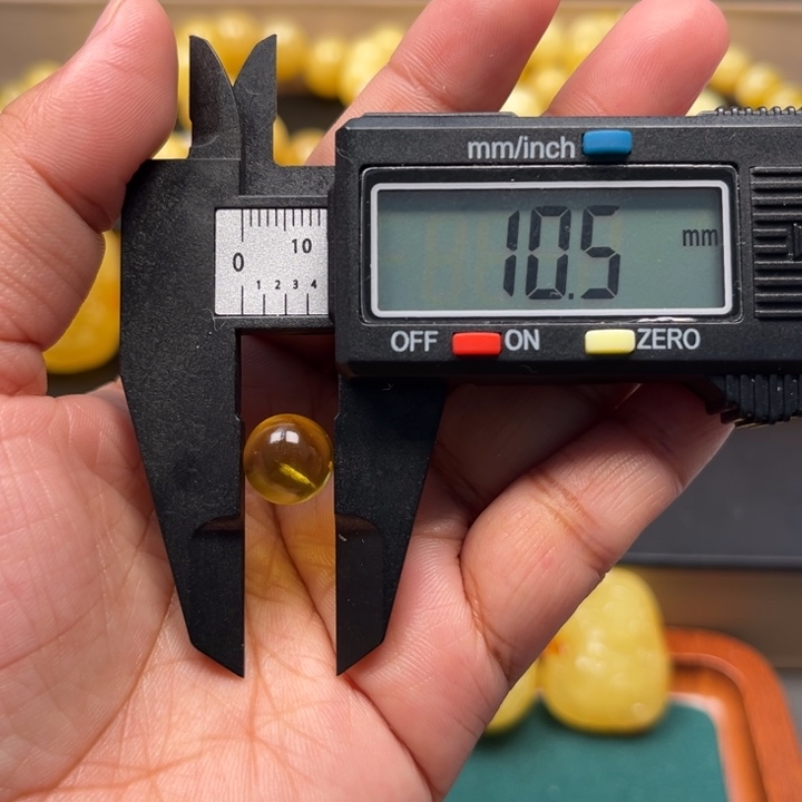 琥珀未镶嵌珠宝奇石M125号金珀