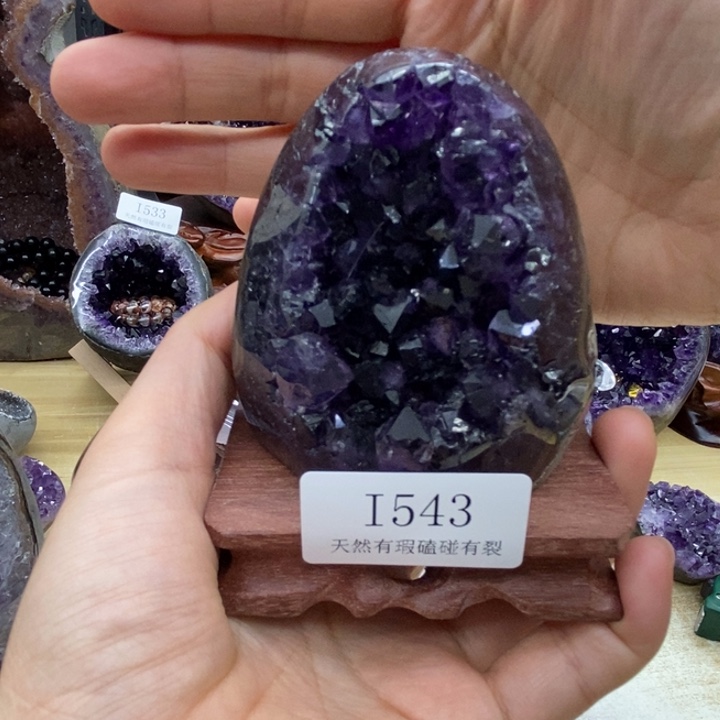 紫晶大型摆件（非配饰）未镶嵌