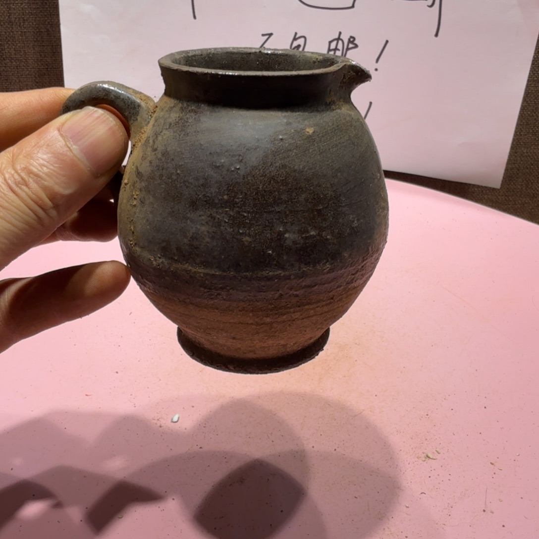 陶其他漂亮的小瓷瓶子