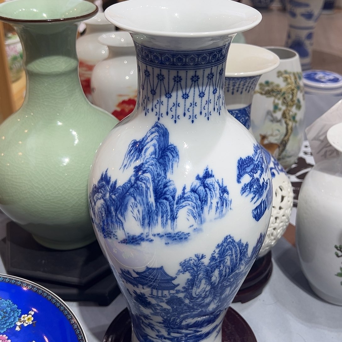 陶摆件36cm青花山水鱼尾瓶