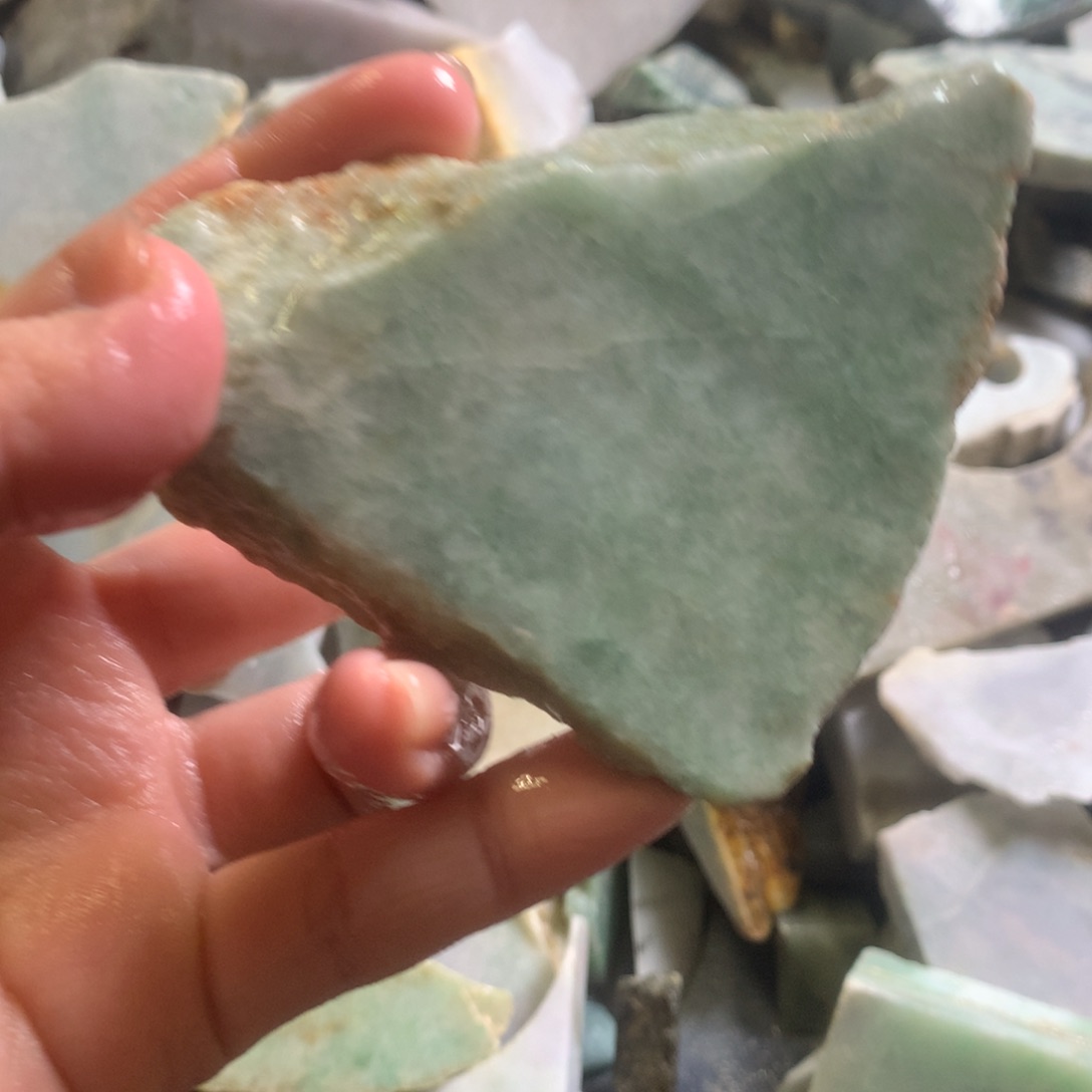 翡翠颈饰未镶嵌缅甸翡翠