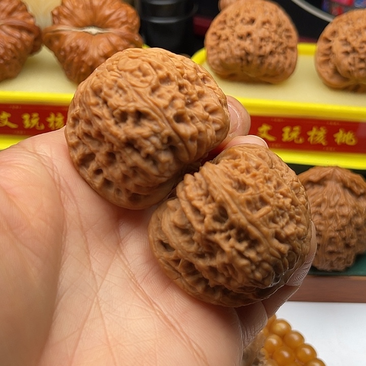 桃核把件T****。43南疆石全品