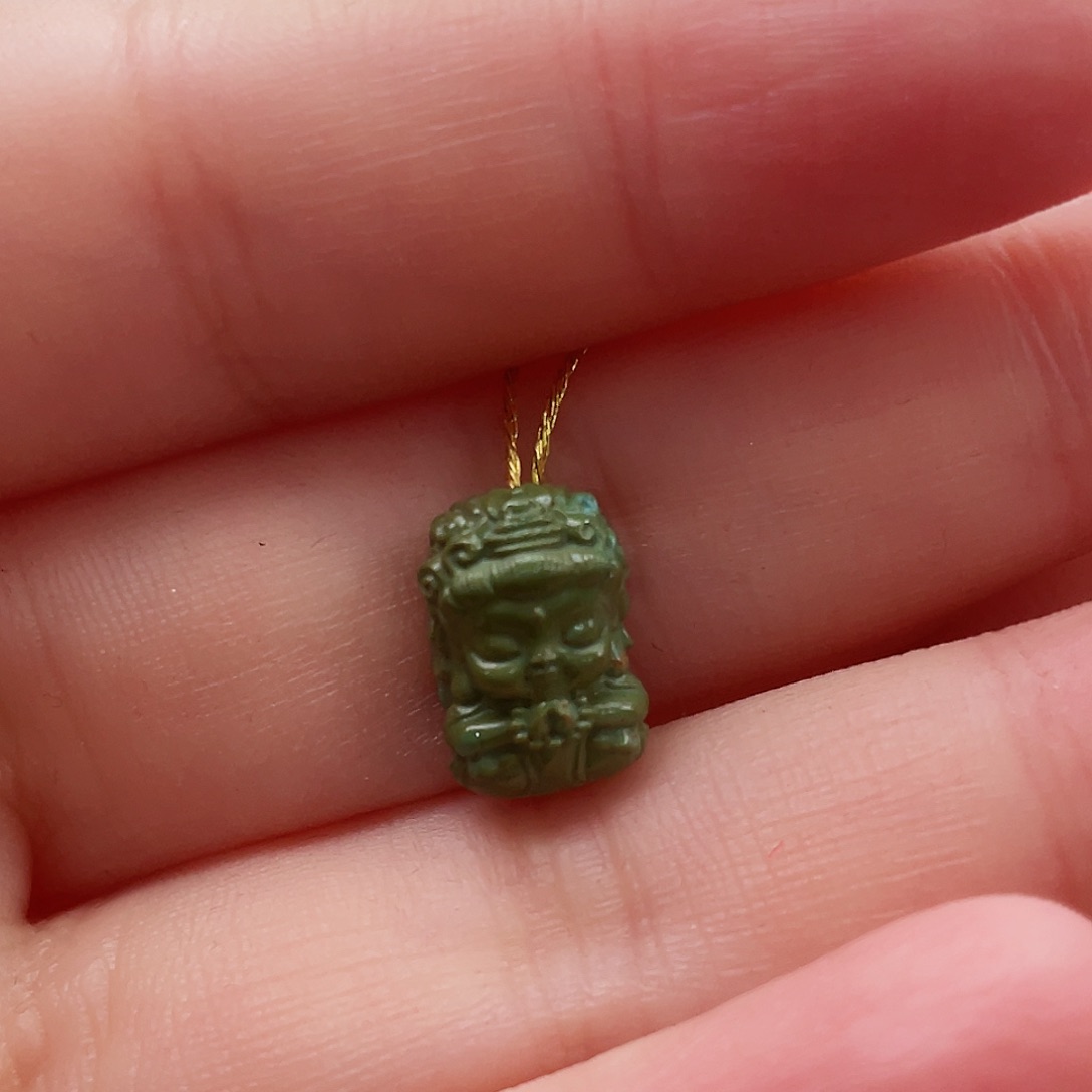 绿松石颈饰未镶嵌