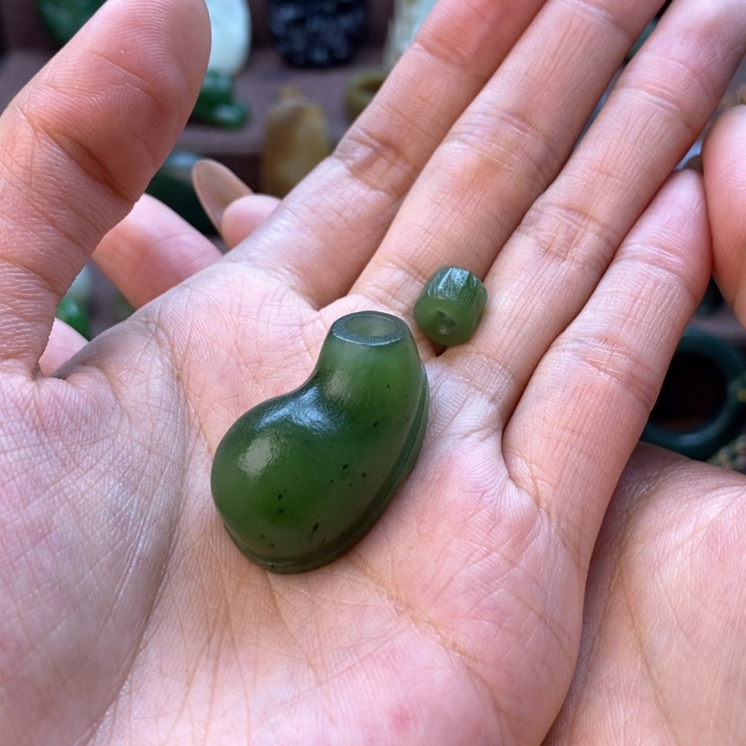 和田玉（碧玉）颈饰未镶嵌