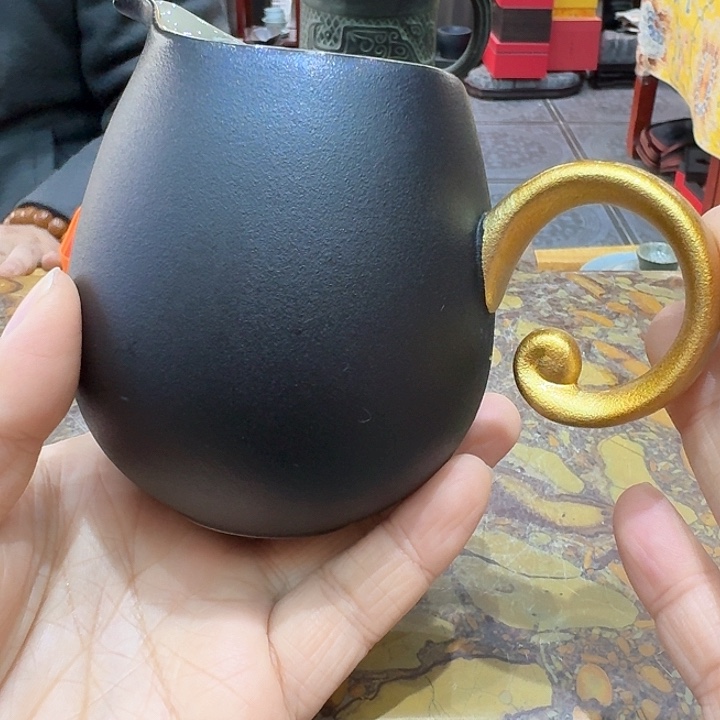 陶烧公道杯一个。。。。品茗