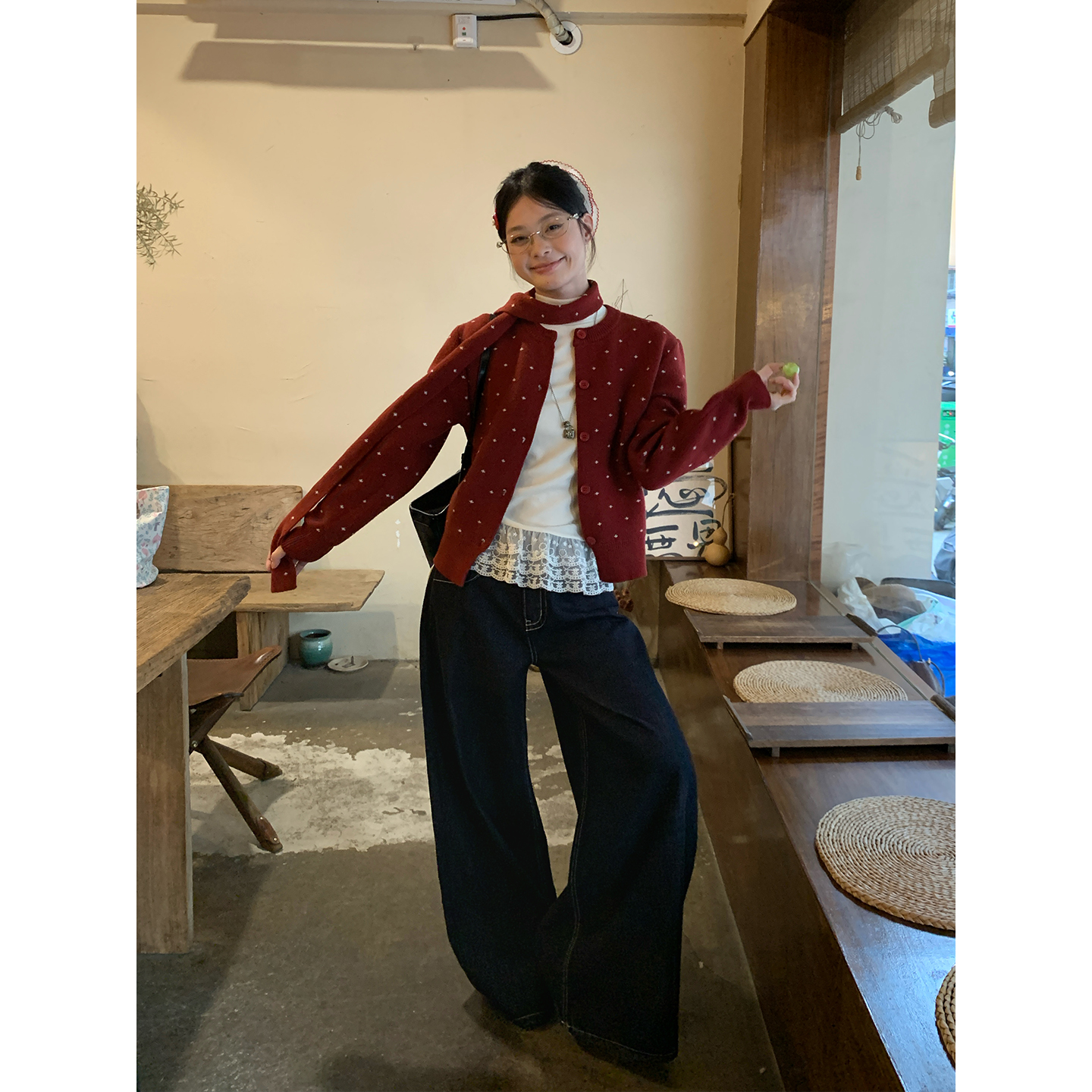 宋正恩10/27 10:00AM上新【深蓝阔腿后口袋设计休闲牛仔裤】可提