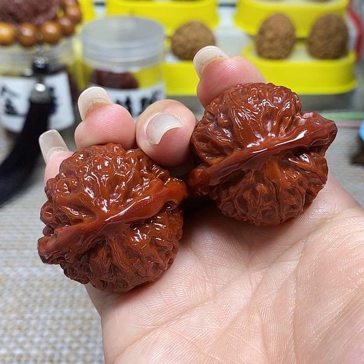 文玩核桃把件宫灯