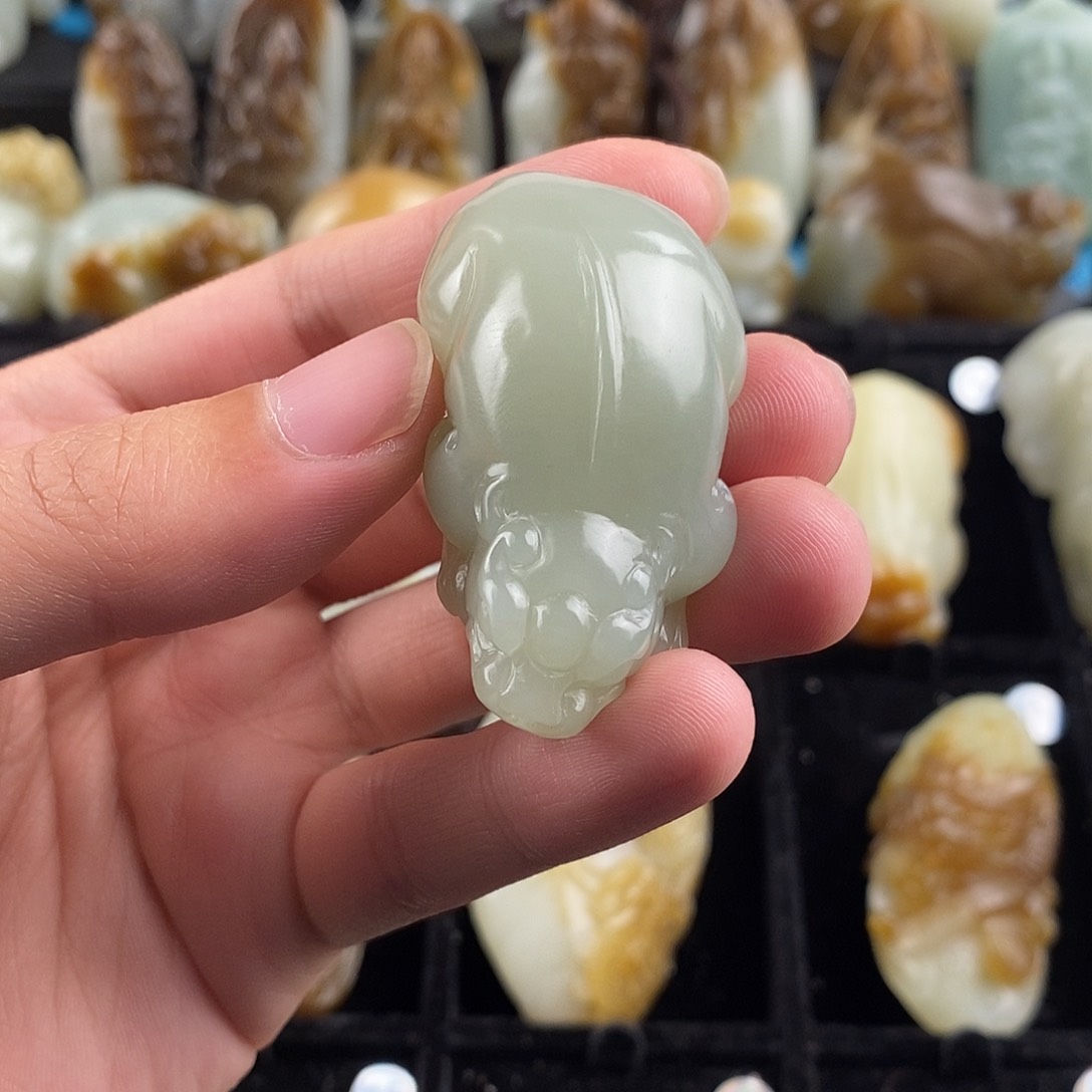 和田玉挂件未镶嵌