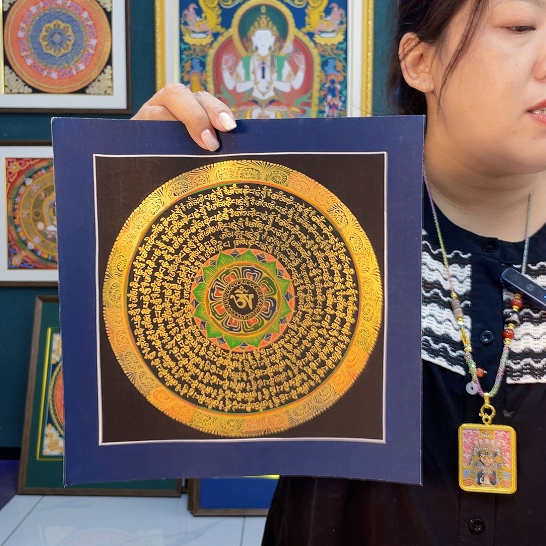 卷轴画手绘唐卡六字20厘米