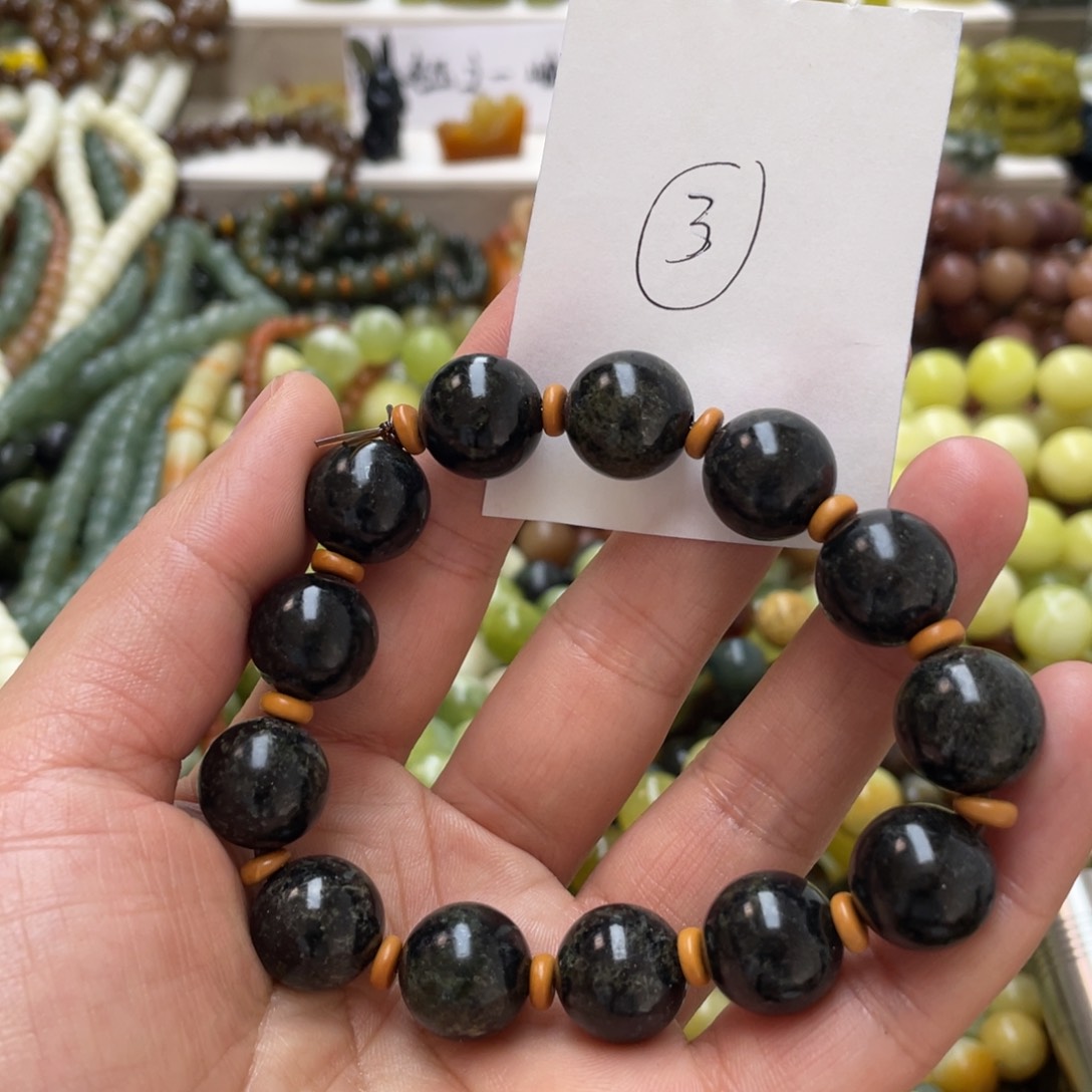 蛇纹石玉手链未镶嵌