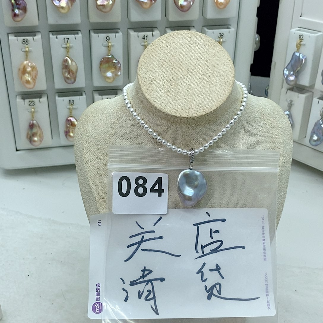 淡水珍珠颈饰合金