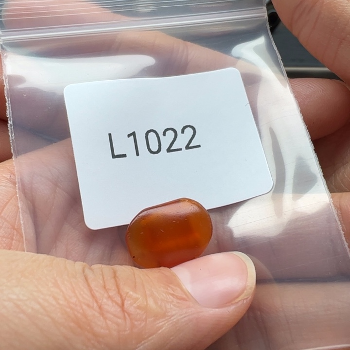 川***化玛瑙/玉髓未镶嵌珠宝半成品