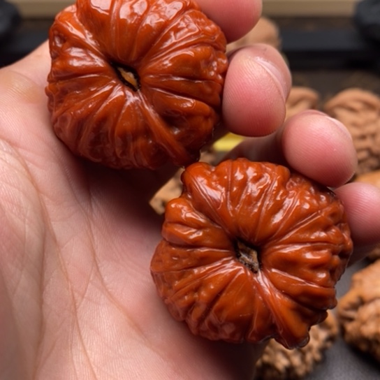 文玩核桃把件南瓜墩