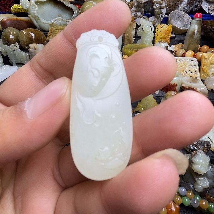 颈饰未镶嵌和田玉